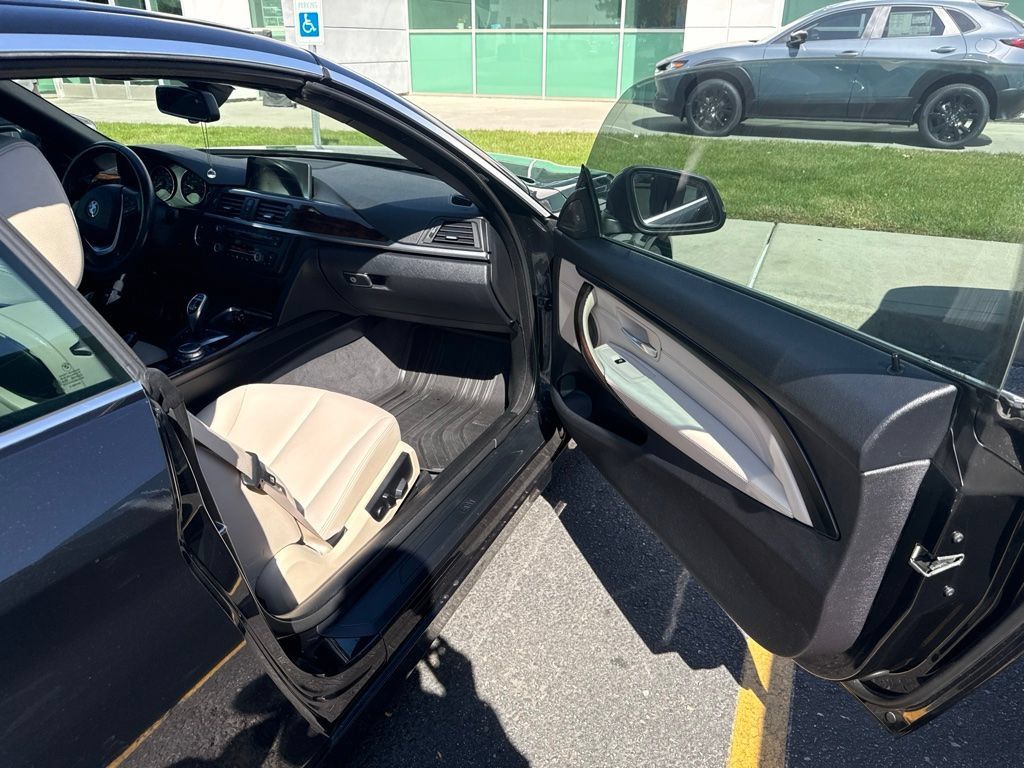 Used 2015 BMW 428i Convertible RWD image 4