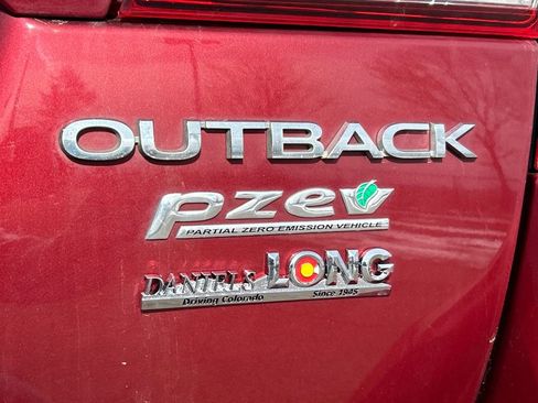 Used 2017 Subaru Outback 2.5i Premium image 34