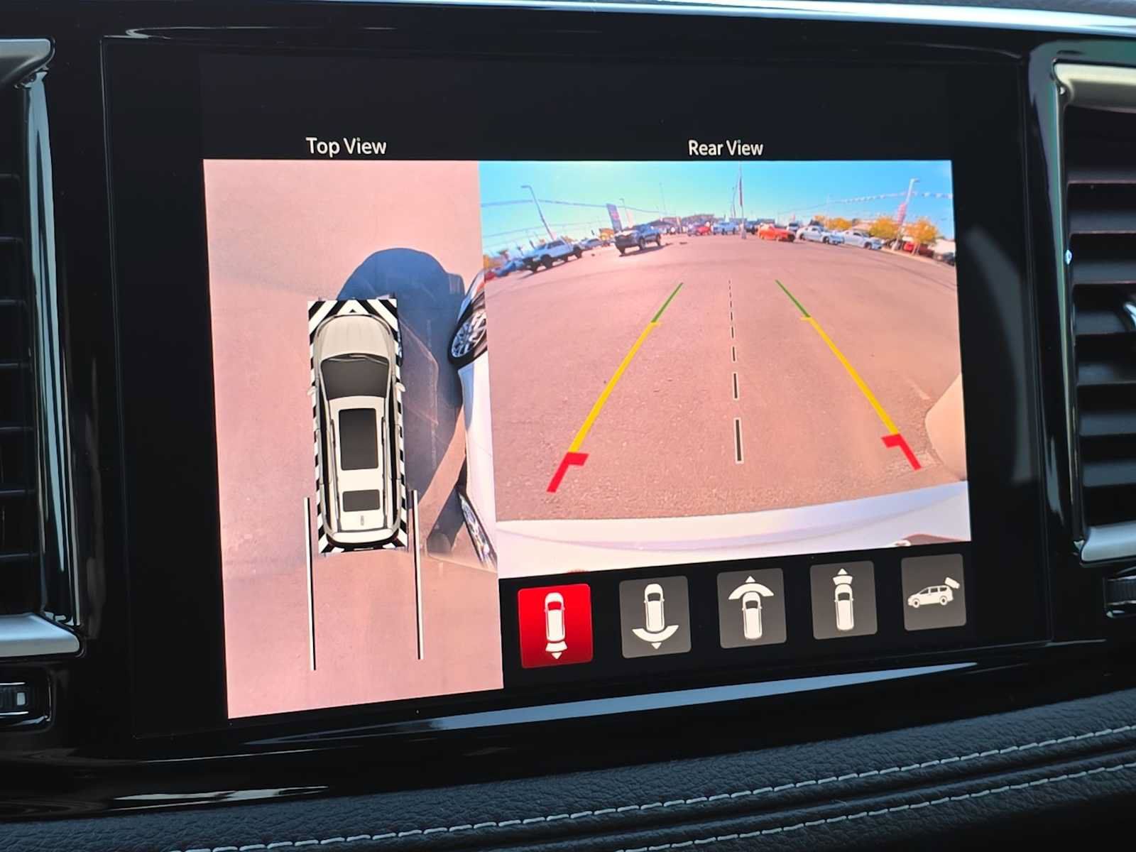 Used 2026 Chrysler Pacifica Select FWD image 26