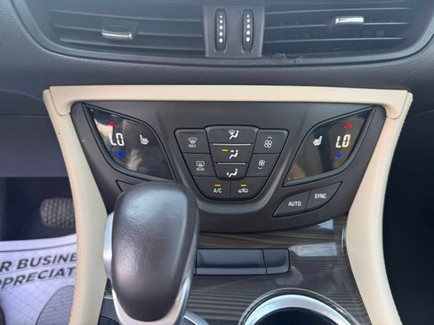 Used 2020 Buick Envision Essence FWD image 40