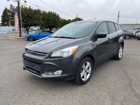 Used 2015 Ford Escape SE image 6