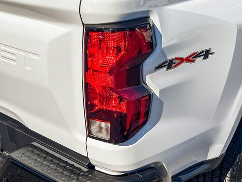 New 2026 Chevrolet Colorado W/T w/ WT Convenience Package II image 7