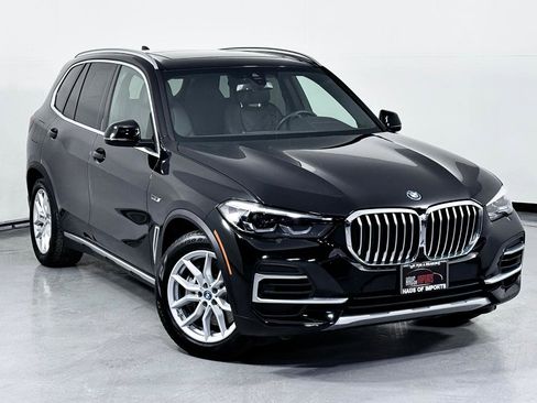 Used 2023 BMW X5 xDrive45e w/ Climate Comfort Package image 3