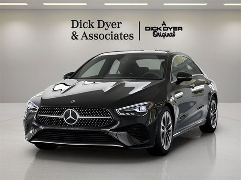 Used 2025 Mercedes-Benz CLA 250 image 31