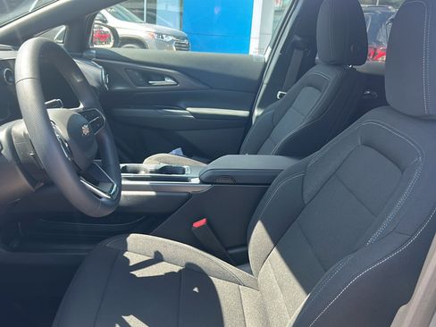 New 2026 Chevrolet Equinox EV LT FWD image 12