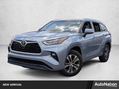 Used 2020 Toyota Highlander XLE