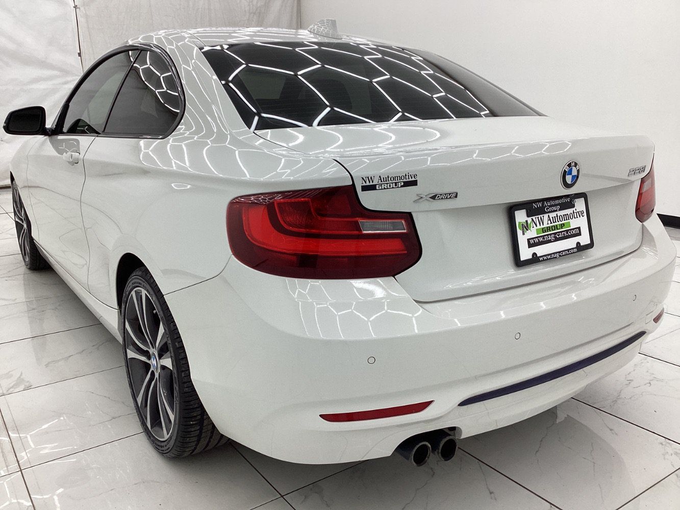 Used 2015 BMW 228i xDrive Coupe AWD/4WD image 9