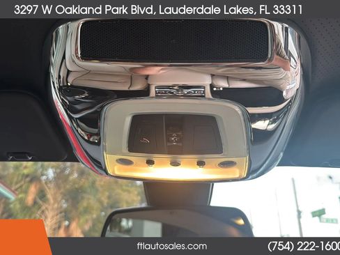 Used 2015 Rolls-Royce Wraith image 49