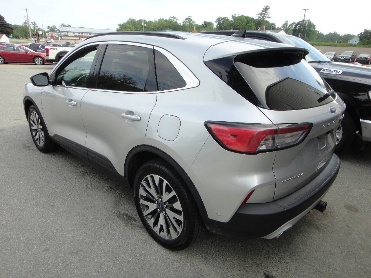 Used 2020 Ford Escape Titanium AWD/4WD image 6