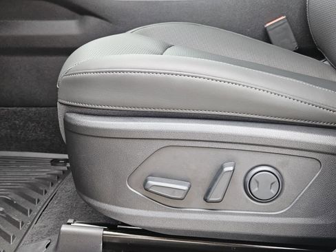 New 2026 Kia Sorento EX FWD image 19