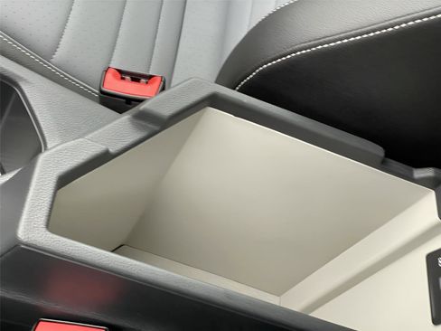 New 2025 Volkswagen Jetta SE image 30