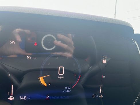 New 2025 Chevrolet TrailBlazer RS w/ Convenience Package image 8