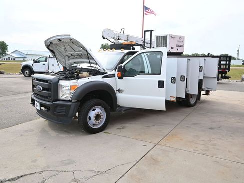 Used 2016 Ford F550 2WD Regular Cab Super Duty image 18