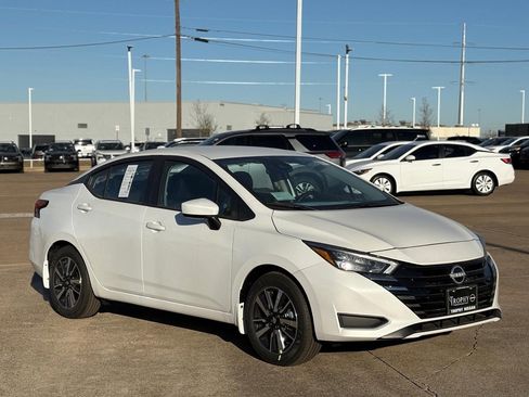 New 2025 Nissan Versa SV image 6