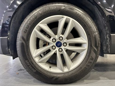 Used 2017 Ford Edge SEL w/ Equipment Group 201A FWD image 43