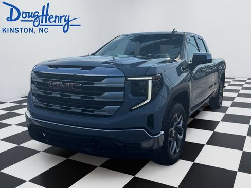 Used 2024 GMC Sierra 1500 SLE w/ Preferred Package AWD/4WD image 1
