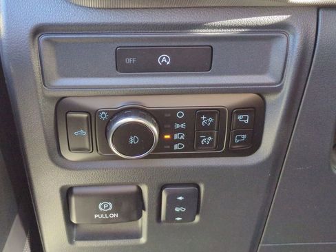 New 2025 Ford F150 Lariat w/ Equipment Group 501A Mid image 24