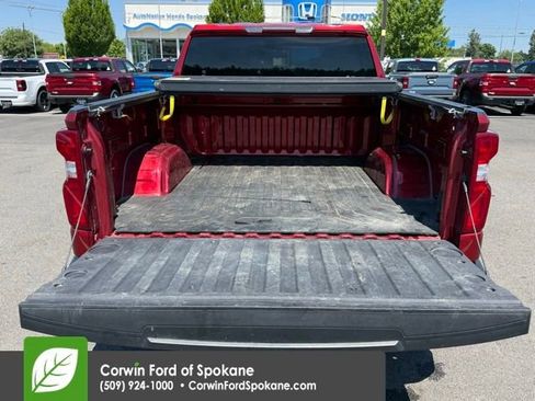 Used 2022 Chevrolet Silverado 1500 Custom w/ LPO, Blackout Package AWD/4WD image 16