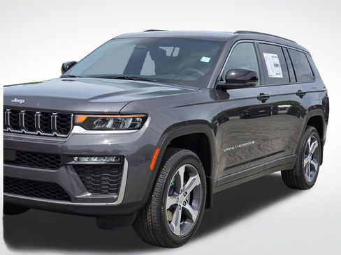 New 2026 Jeep Grand Cherokee L Limited AWD/4WD image 41