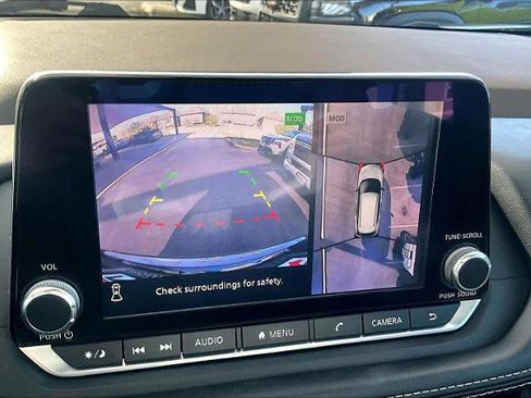 Certified 2021 Nissan Rogue SV image 25