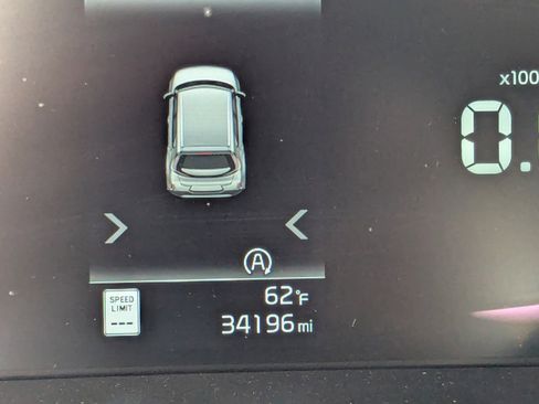 Used 2023 Kia Soul GT-Line image 32