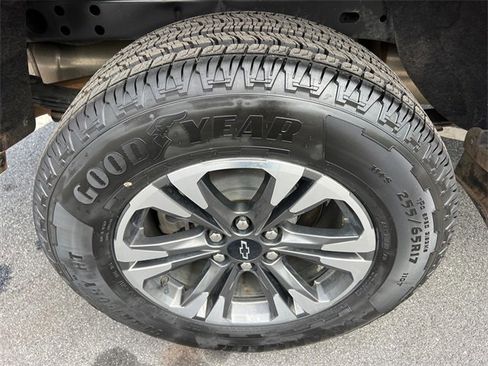 Used 2021 Chevrolet Colorado Z71 w/ LPO, Power Package image 17