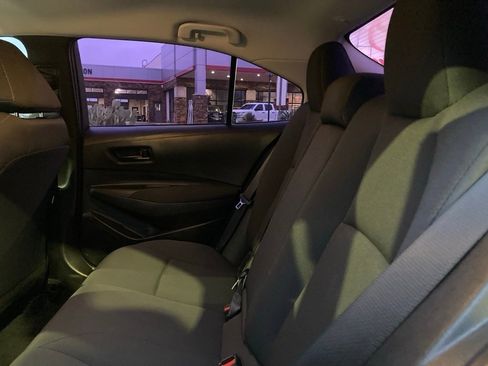 Used 2022 Toyota Corolla LE image 10