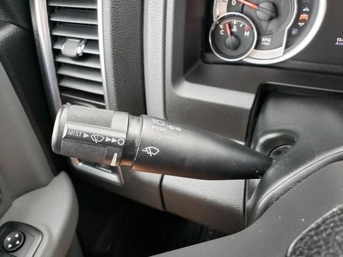 Used 2018 RAM 1500 Big Horn AWD/4WD image 30