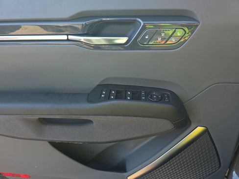 Used 2026 Kia EV9 Land w/ Nightfall Edition Package image 15