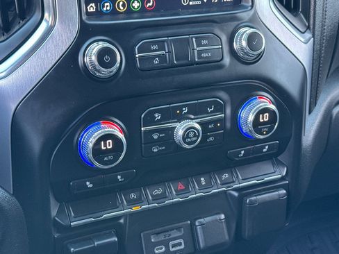 Used 2021 GMC Sierra 1500 SLT image 30