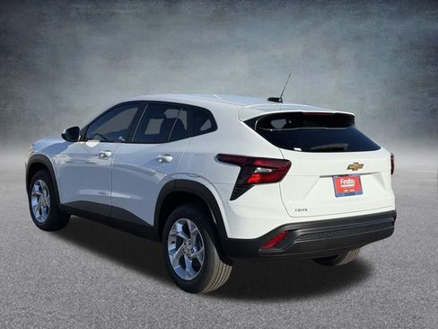 New 2026 Chevrolet Trax LS w/ LS Convenience Package image 5