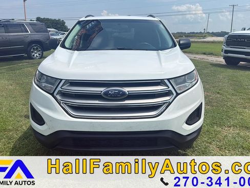 Used 2018 Ford Edge SE FWD image 2
