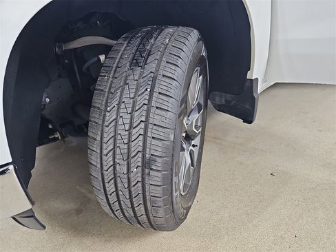 Certified 2022 Chevrolet Silverado 1500 LT image 36