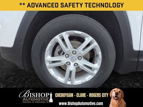 Used 2024 GMC Terrain SLE w/ LPO, Floor Liner Package FWD image 14