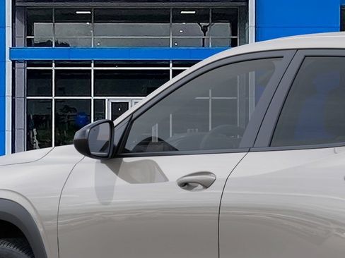 New 2026 Chevrolet Trax RS w/ Driver Confidence Package FWD image 13