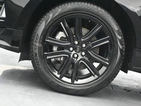 Used 2023 Ford Edge ST-Line w/ Class II Trailer Tow Package image 35