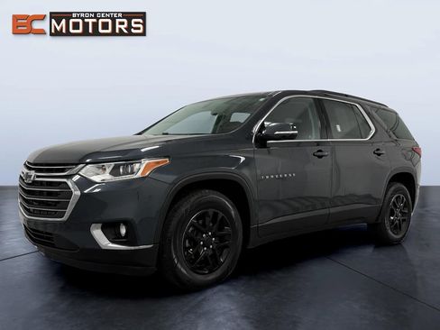 Used 2019 Chevrolet Traverse LT w/ LPO, Floor Liner Package image 2