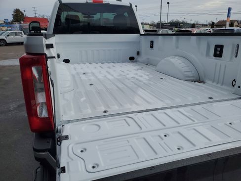 New 2026 Ford F350 XLT w/ Snow Plow/Camper Package image 34