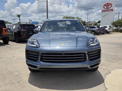 Used 2020 Porsche Cayenne AWD/4WD image 2