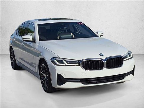 Used 2023 BMW 530i w/ Convenience Package RWD image 3