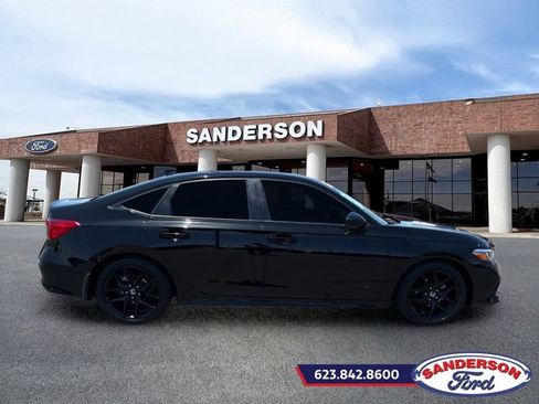 Used 2024 Honda Civic Sport image 2