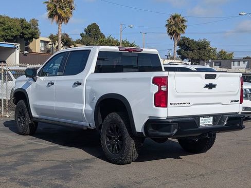 New 2026 Chevrolet Silverado 1500 ZR2 w/ LPO, Dark Essentials Package AWD/4WD image 10