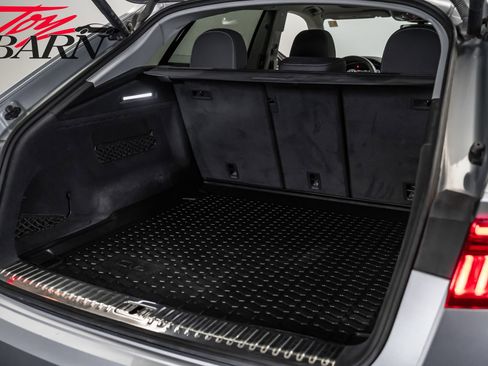 Used 2022 Audi Q8 Premium Plus image 50