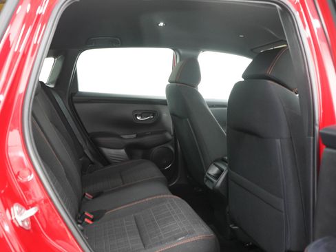 Used 2025 Honda HR-V Sport image 12