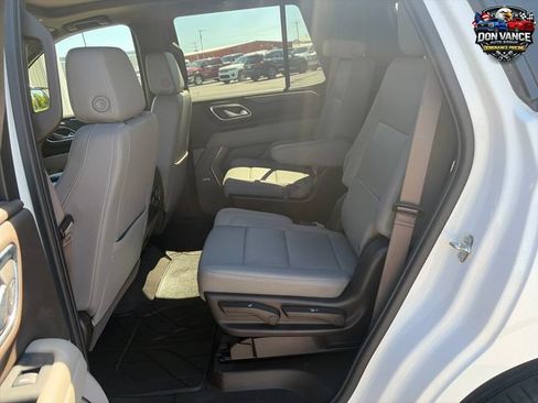 Used 2024 Chevrolet Tahoe Z71 w/ Luxury Package AWD/4WD image 24