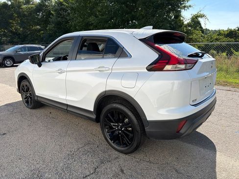 Used 2024 Mitsubishi Eclipse Cross LE AWD/4WD image 4