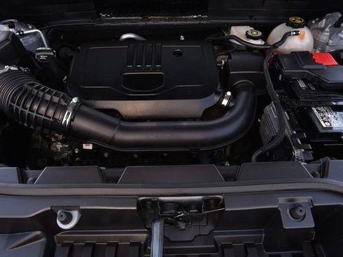 Used 2023 GMC Acadia SLT FWD image 31