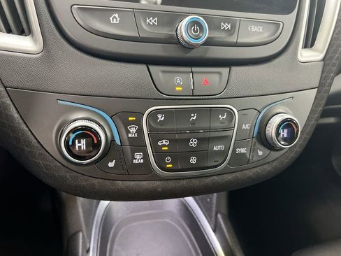 Used 2025 Chevrolet Malibu LT image 16