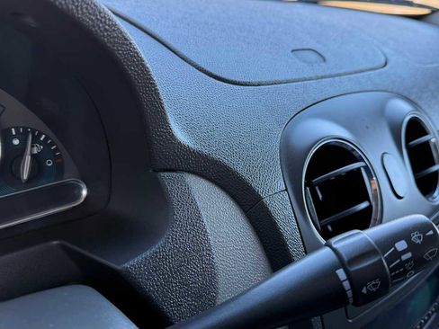 Used 2006 Chevrolet HHR LT image 15