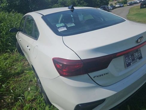 Used 2020 Kia Forte LXS FWD image 5